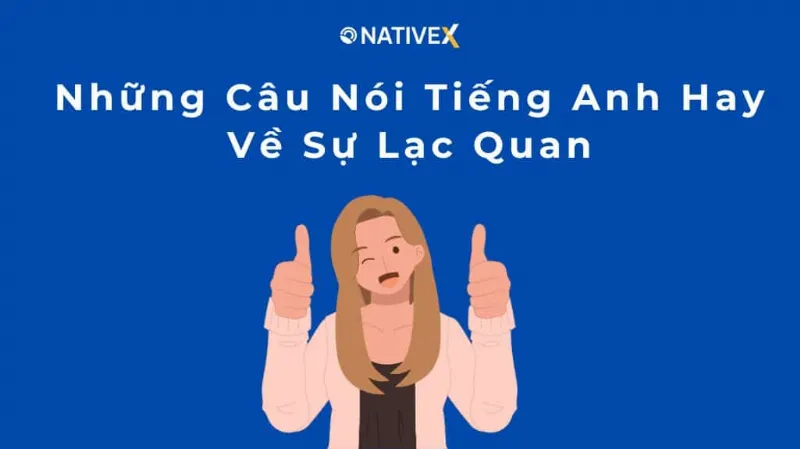 Cậu bé đang cười tươi