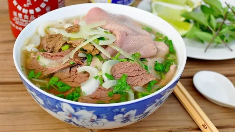 Phở Hà Nội ngon nức tiếng