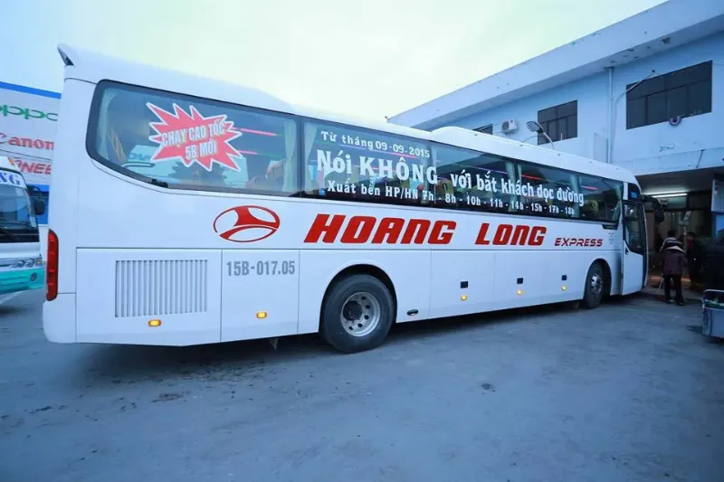 Xe khách Hoàng Long chuyên tuyến Giáp Bát Hưng Yên